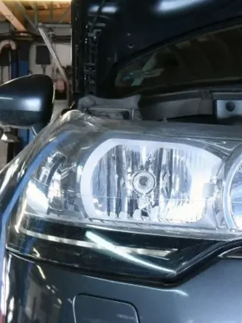 Citroen C5 podczas prac przy hamulcach i zawieszeniu